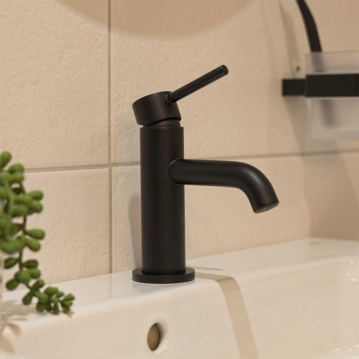 Aquarius Bathrooms Mono Basin Tap Aquarius RF-Series Mini Mono Basin Mixer Tap