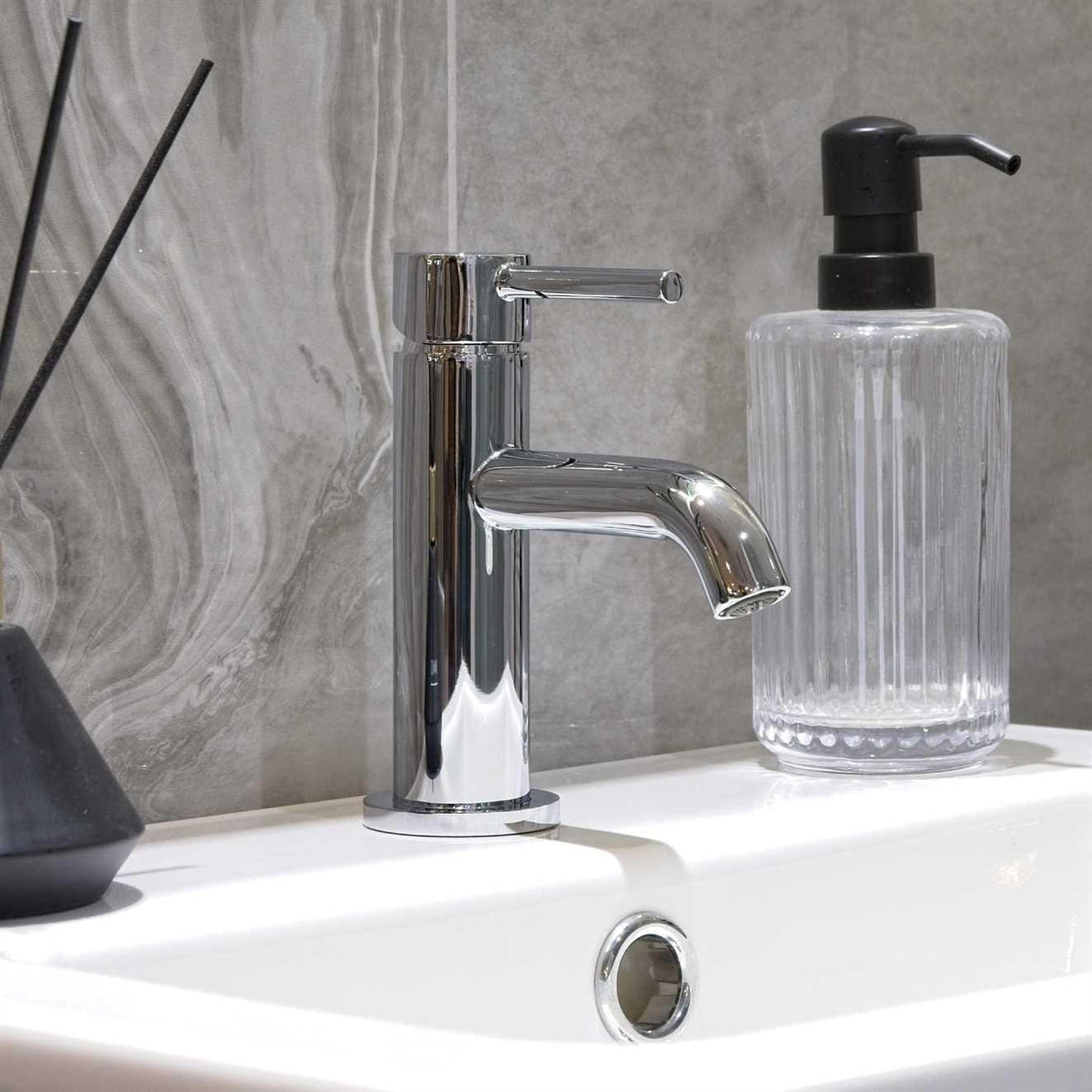 Aquarius Bathrooms Mono Basin Tap Chrome Aquarius RF-Series Mini Mono Basin Mixer Tap