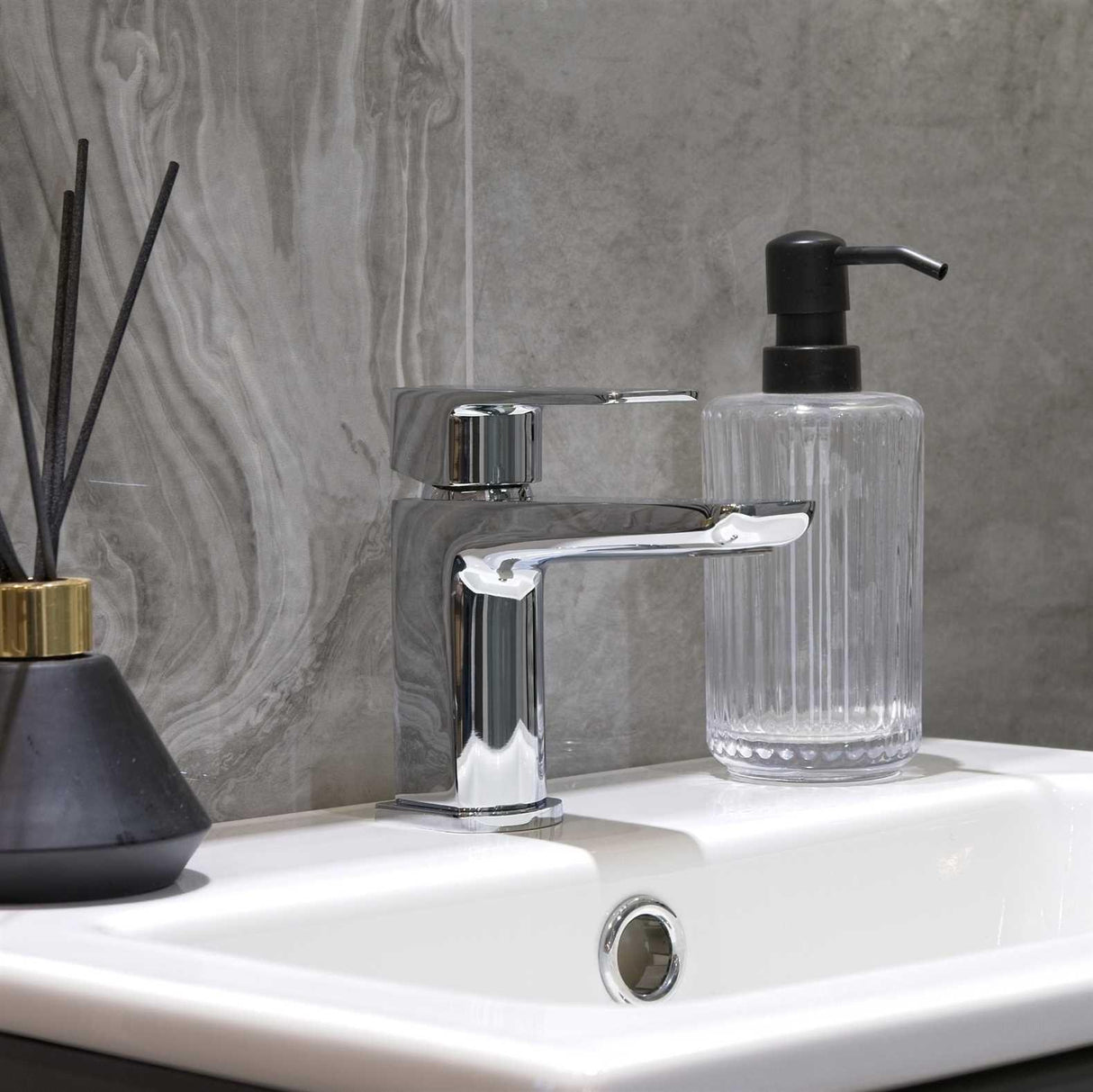 Aquarius Hydro Mini Mono Basin Mixer Tap with Waste
