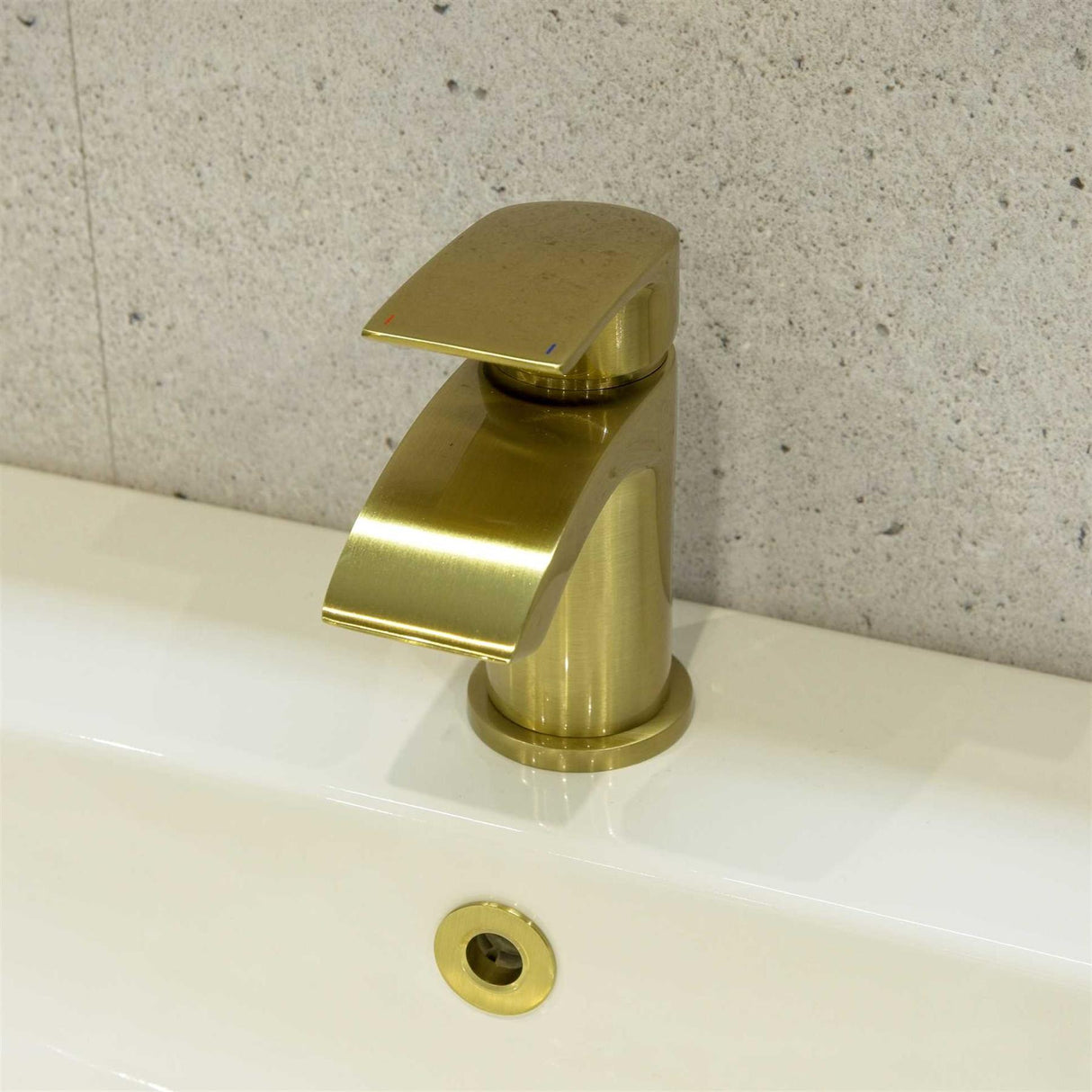 Aquarius Arc Mini Mono Basin Mixer Tap with Waste