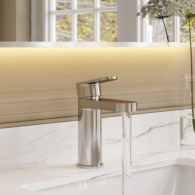 Aquarius Bathrooms Mono Basin Tap Chrome Aquarius Deco Mono Basin Mixer with Click-Clack Waste