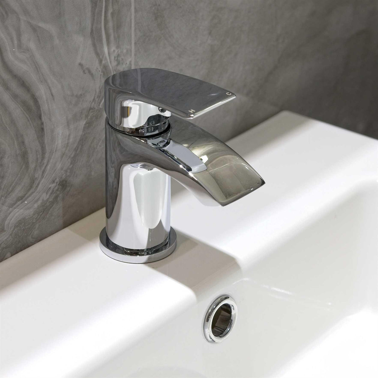 Aquarius Arc Mini Mono Basin Mixer Tap with Waste