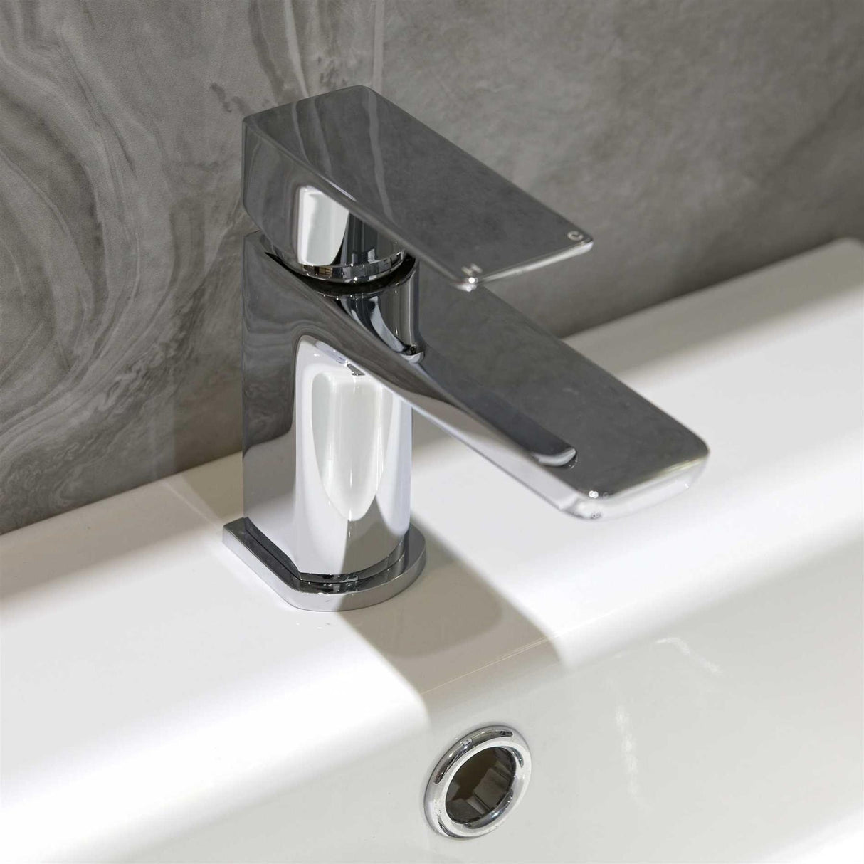 Aquarius Hydro Mini Mono Basin Mixer Tap with Waste